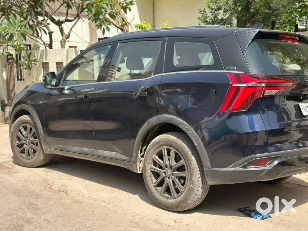 Mahindra Xuv700 2021 Petrol Well Maintained