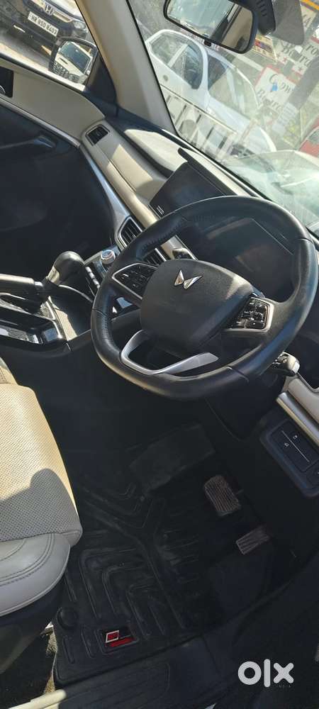 Mahindra Xuv700 2.2 Ax 7 Diesel At Str Awd, 2022, Diesel