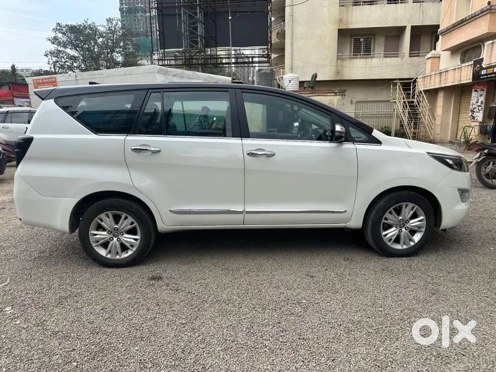 Toyota Innova Crysta 2018