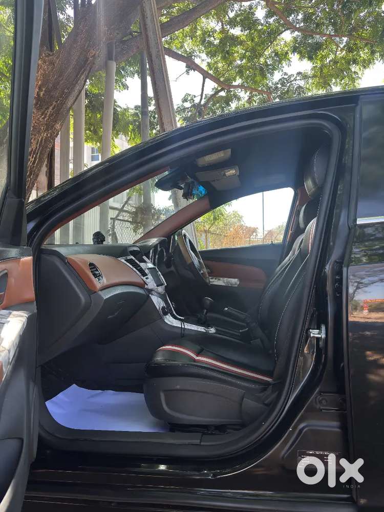 Chevrolet Cruze 2011 Diesel Well Maintained Mh 15 Passing Car