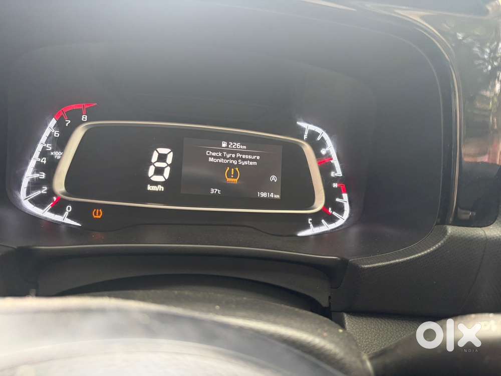 Kia Sonet Petrol 2025