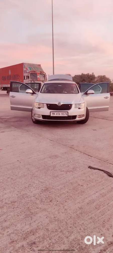 Skoda Superb Diesel All Electronic Function Okay Sunroof Working Condi