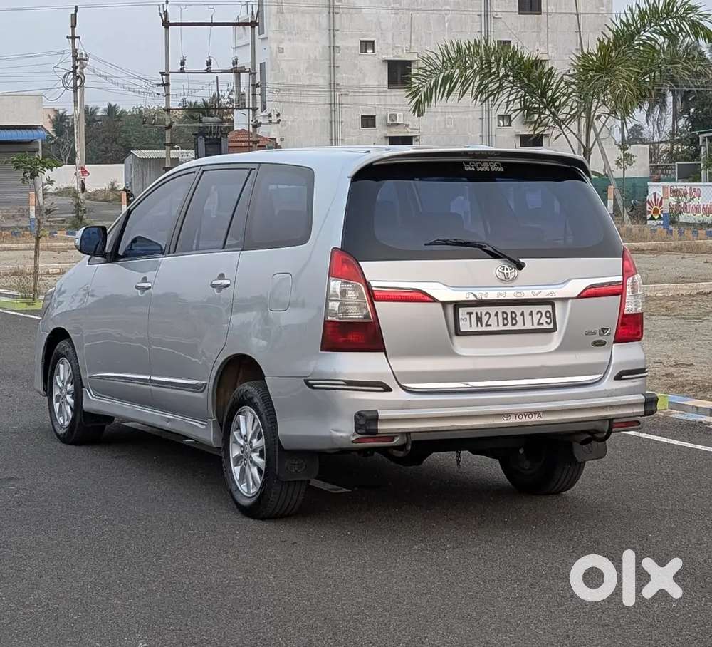 Toyota Innova 2014 Diesel Well Maintained