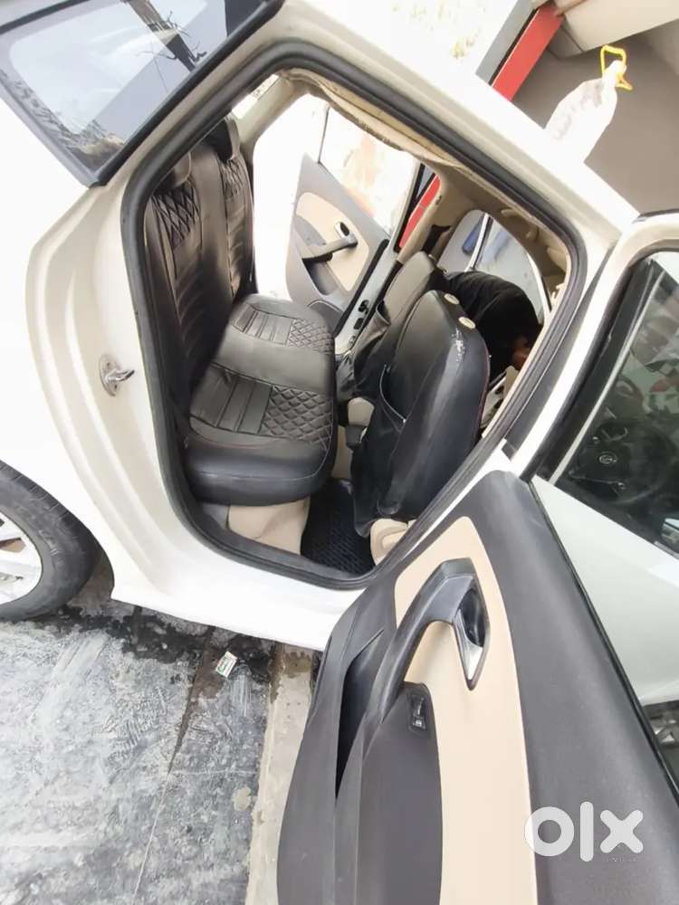 Volkswagen Polo 2015 Cng & Hybrids 98000 Km Driven