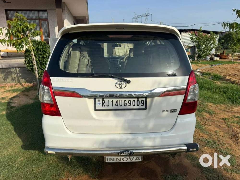 Toyota Innova 2.5 Z Diesel, 2015, 7-seater (bs4) – Mint Condition, Cap