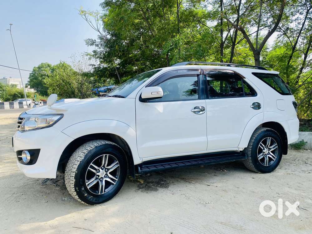 Toyota Fortuner 3.0 4x4 Manual, 2015, Diesel