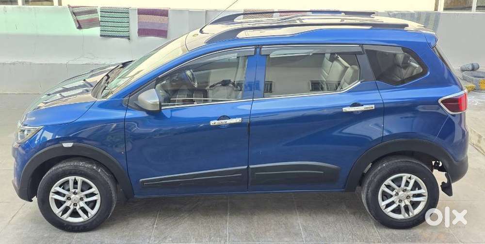Renault Triber Rxl, 2022, Petrol