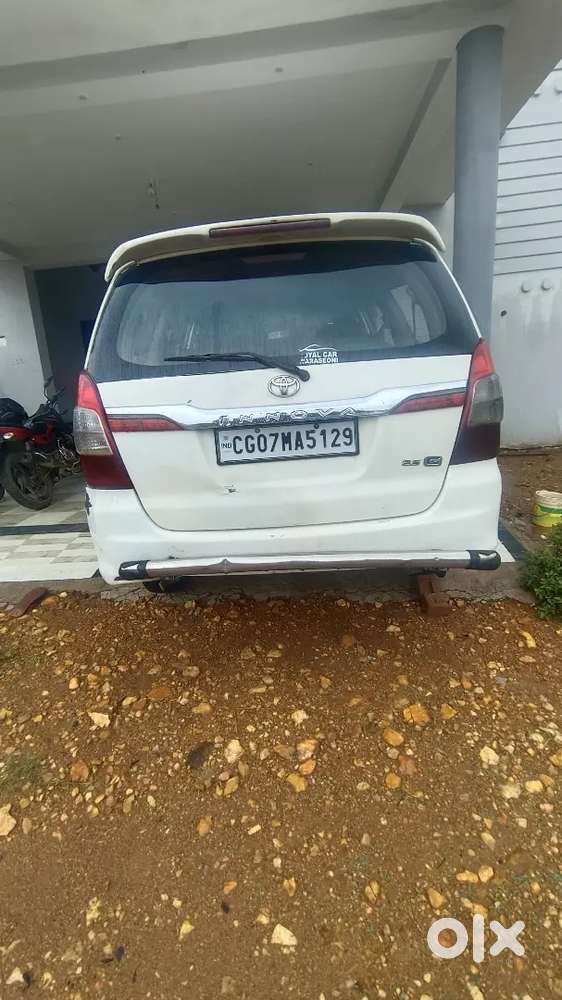 Toyota Innova 2.0 2010 Year