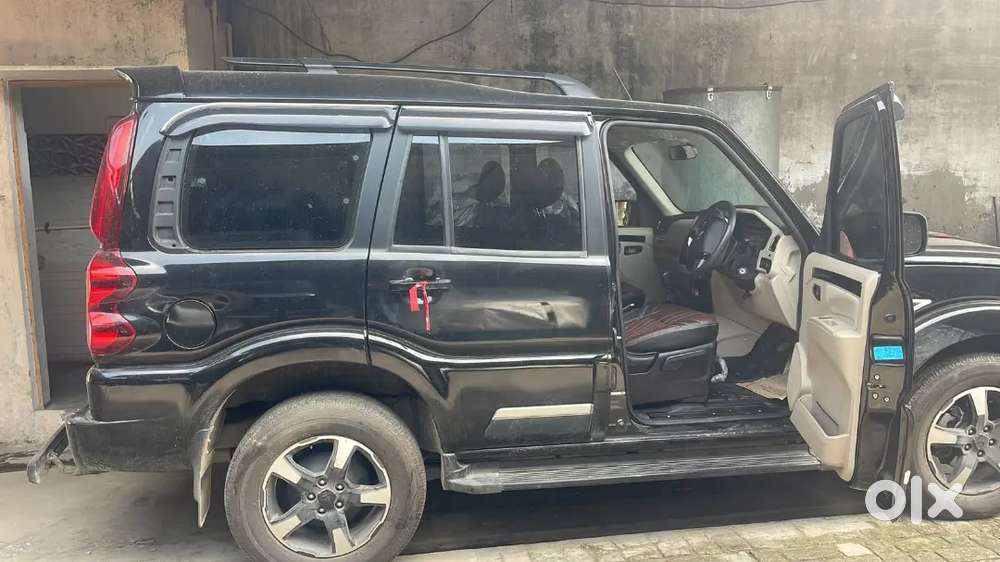 Mahindra Scorpio Classic 2025