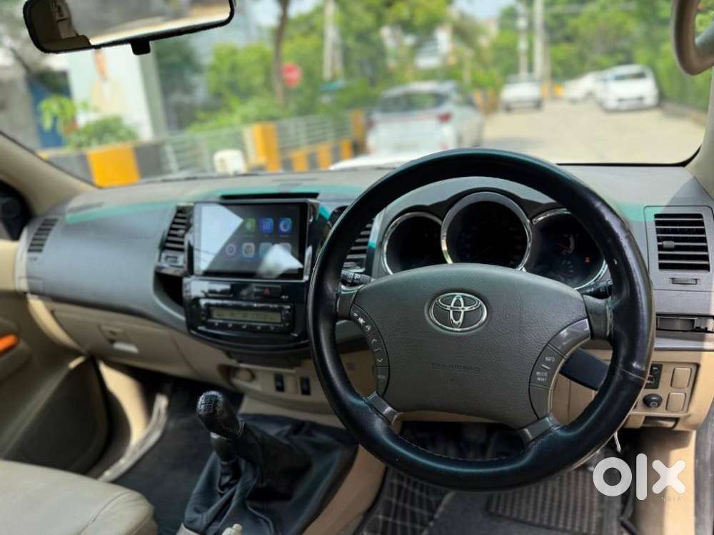 Toyota Fortuner 3.0 4x4 Manual, 2011, Diesel