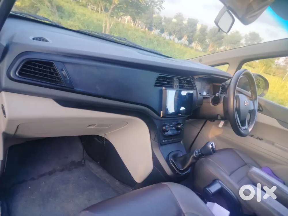 2018 Mahindra Marazzo M2 Diesel | 68k Km | 2nd Owner | Gachibowli