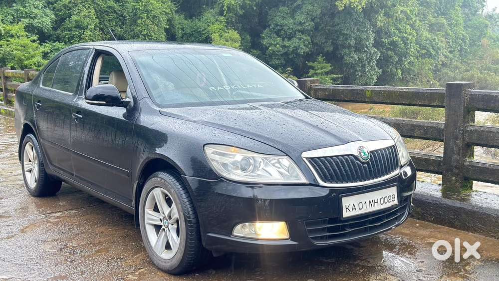 Skoda Laura Diesel 2011 Car