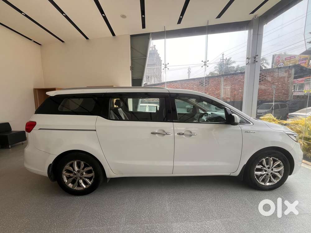 Kia Carnival Limousine Plus 7 Str, 2021, Diesel