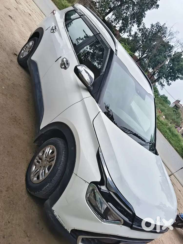 Kia Carens Clavis 2024 Petrol Manual 20km 1st