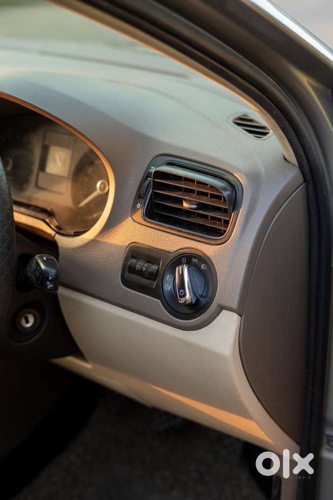 Skoda Rapid 1.6 Tdi 2012 Diesel Car