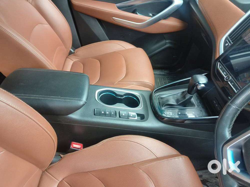 Mg Hector Plus 1.5 Sharp Turbo Cvt 6 Str, 2021, Petrol