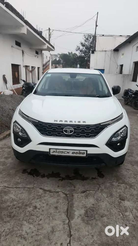 India First Harrier With Manual Sunroof