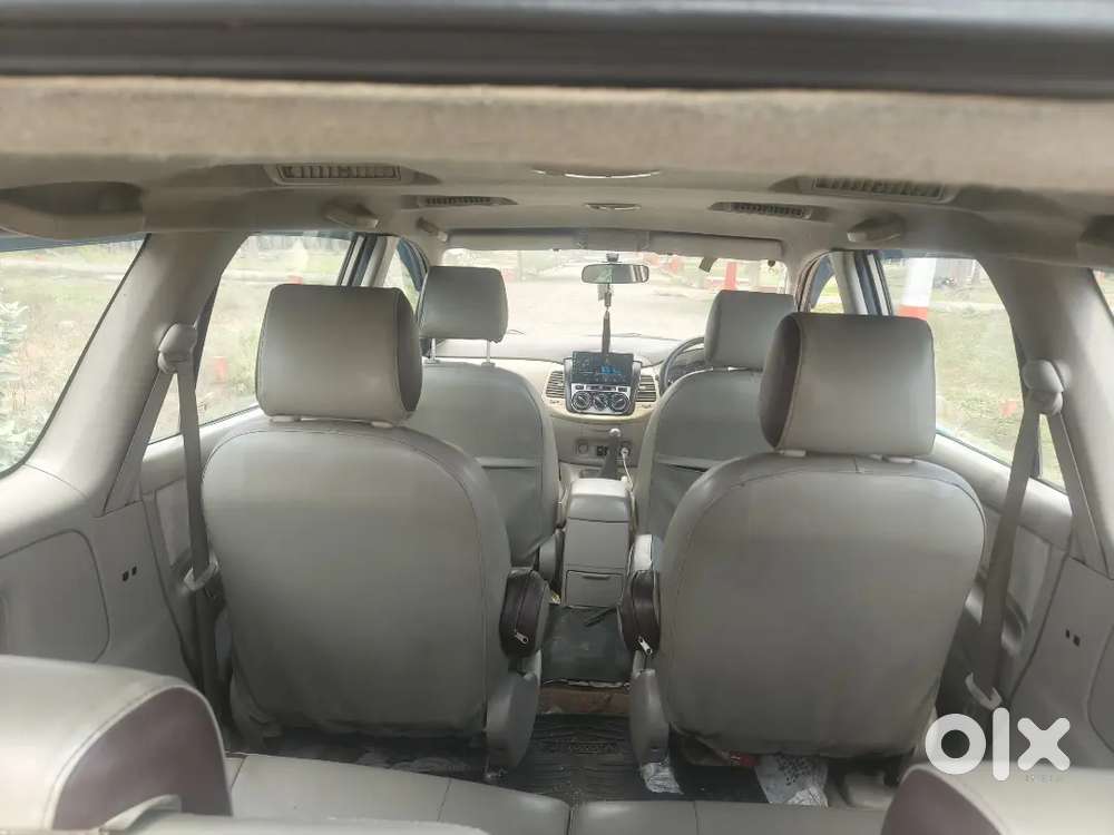 Toyota Innova Vx Petrol Manual 2010 235000 Km