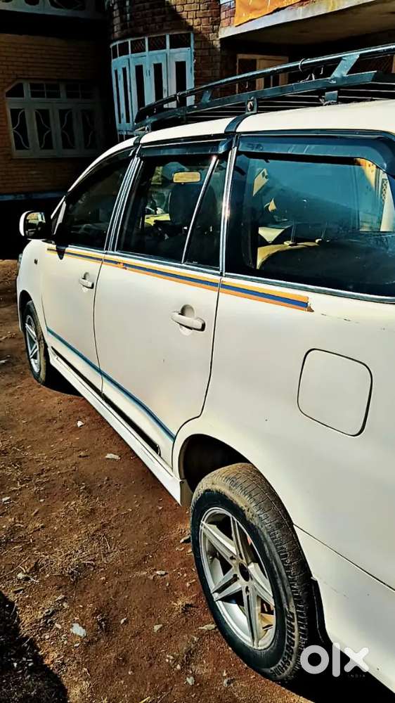 Toyota Innova 2012 Diesel 400000 Km Driven