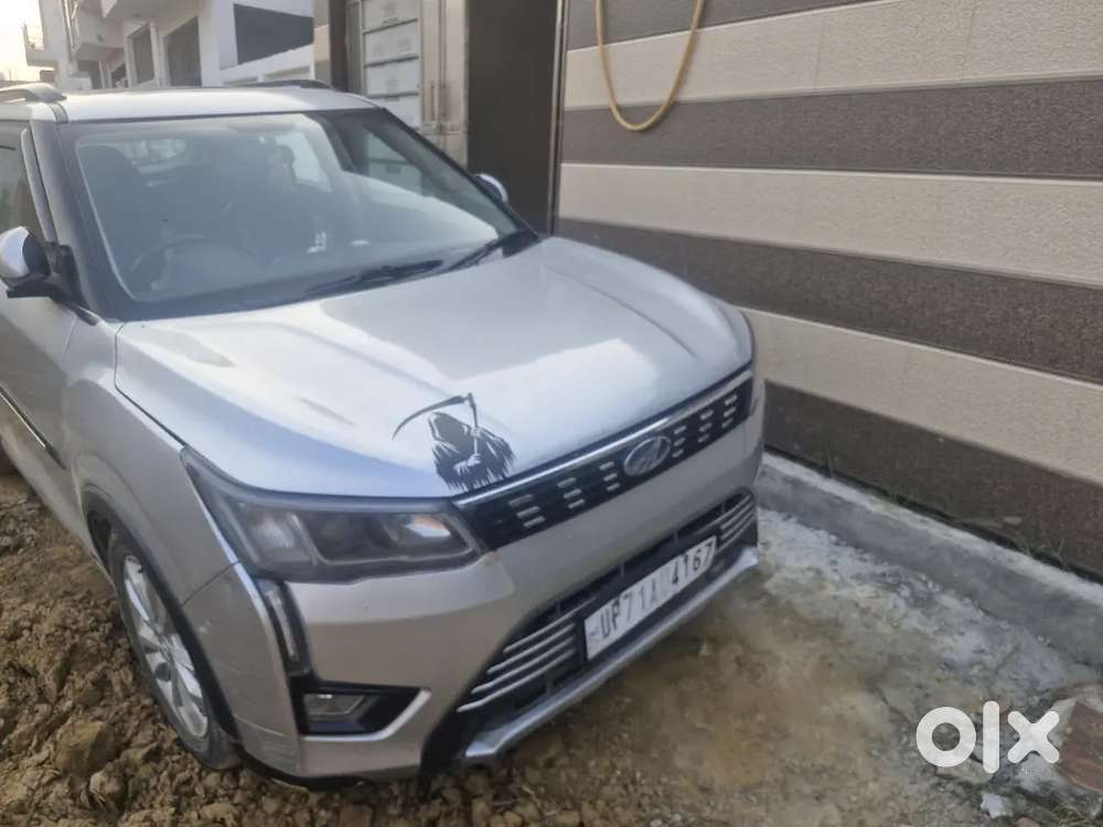 Xuv 300 W8