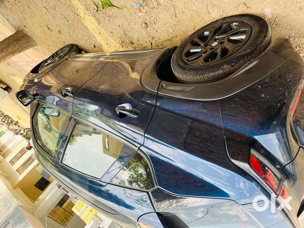 Maruti Suzuki Fronx 2024 105000 Km Driven