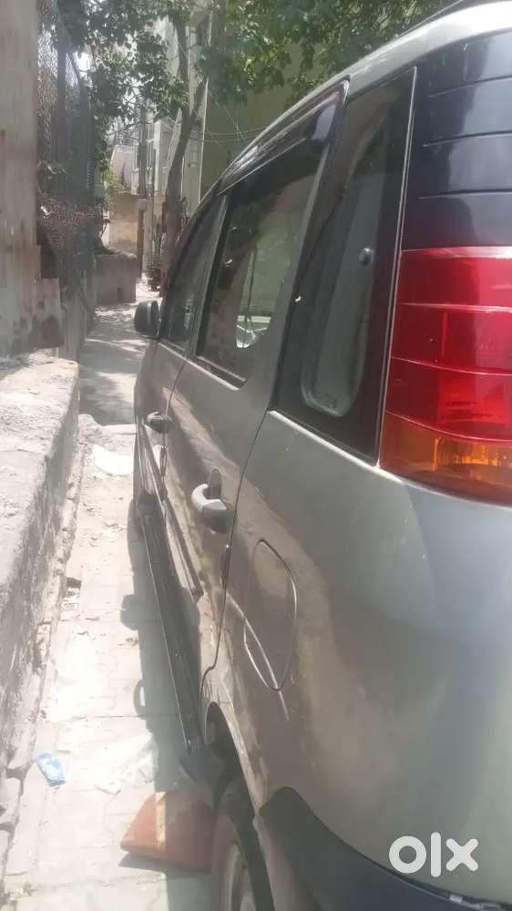 Mahindra Quanto
