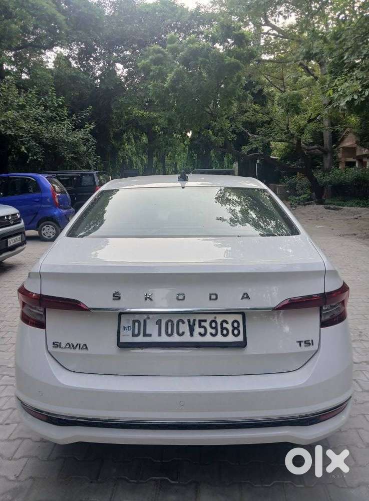 Skoda Slavia Anniversary Edition 1.5l Tsi Dsg, 2023, Petrol