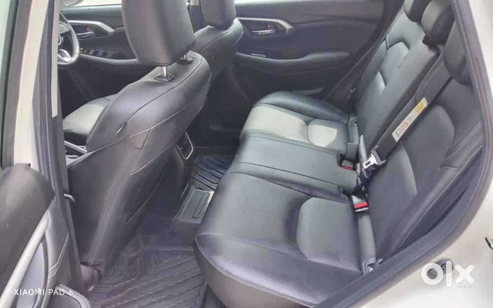 Toyota Urban Cruiser Hyryder 1.5 V Neo Drive At, 2025, Petrol