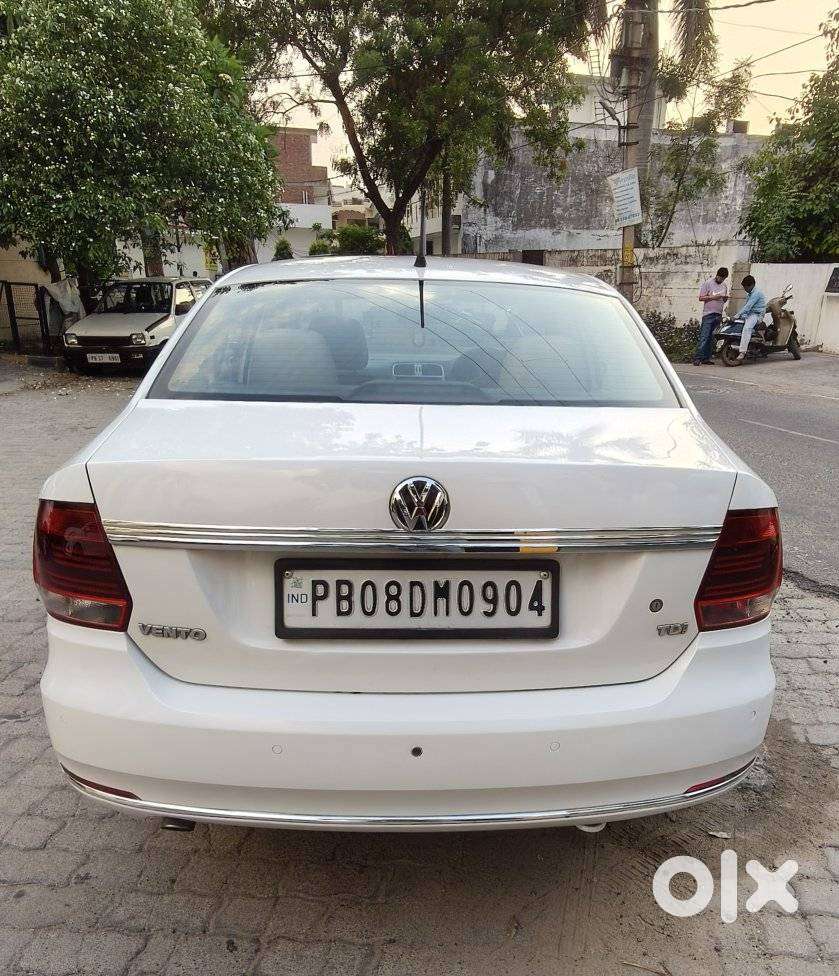 Volkswagen Vento 1.5l Tdi Highline Plus At Diesel, 2016, Diesel