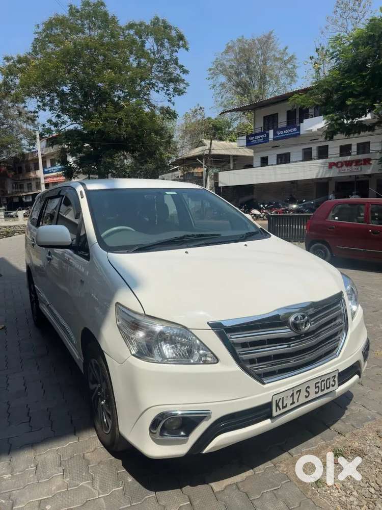 Toyota Innova G 7seater