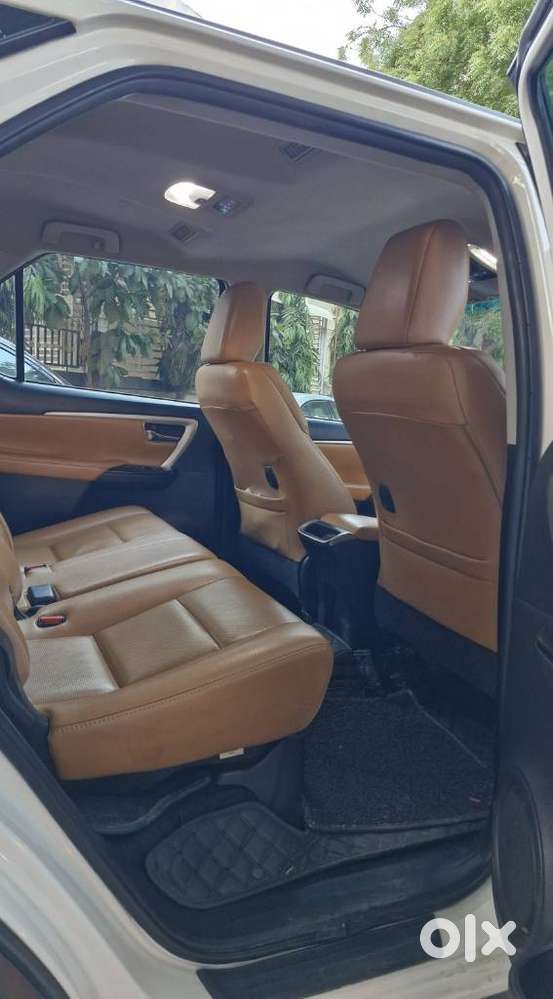 Toyota Fortuner 4x2 At 2.8 Diesel, 2022, Diesel