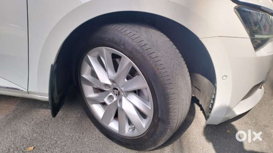 Skoda Superb L&k 1.8 Tsi At, 2019, Petrol