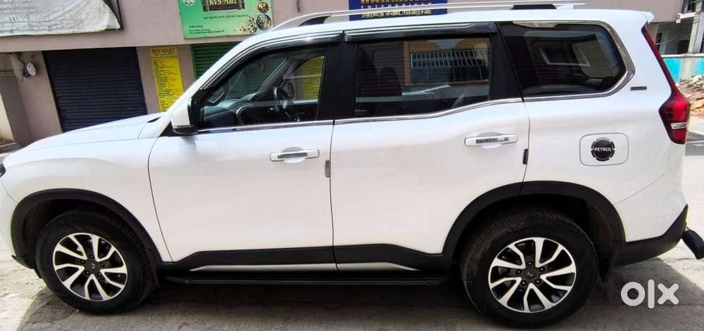Mahindra Scorpio N Z8 Petrol At 7 Str, 2023, Petrol