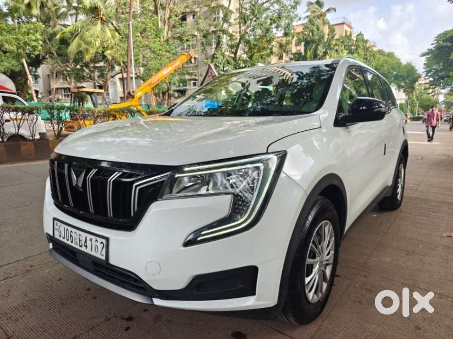 Mahindra Xuv700 2.2 Ax 5 Diesel At 7 Str, 2025, Diesel