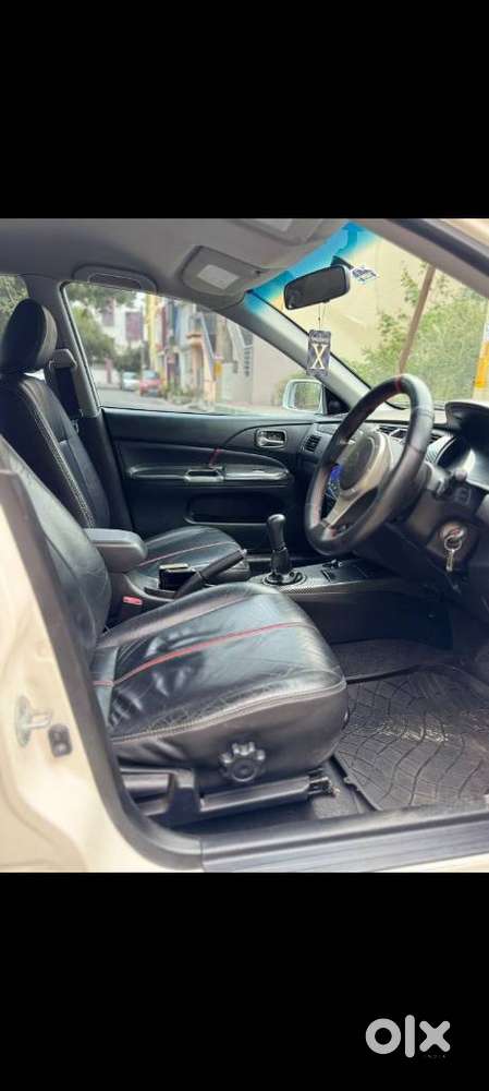 Mitsubishi Cedia New Sports, 2010, Petrol