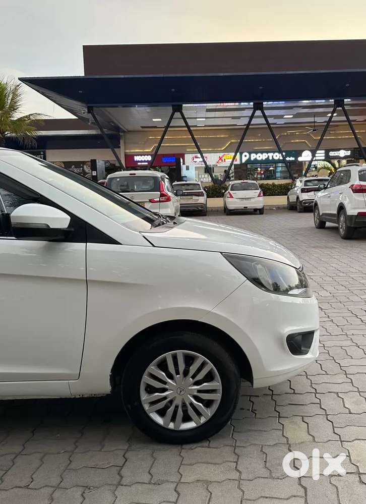 Tata Bolt Revotron Xt, 2016, Petrol