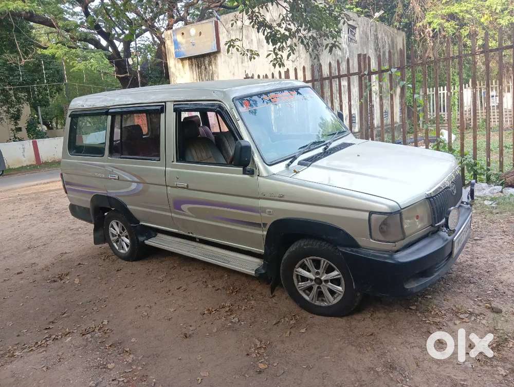 Toyota Qualis 2002 Diesel Well Maintained