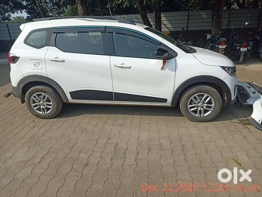 Renault Triber Petrol 2023