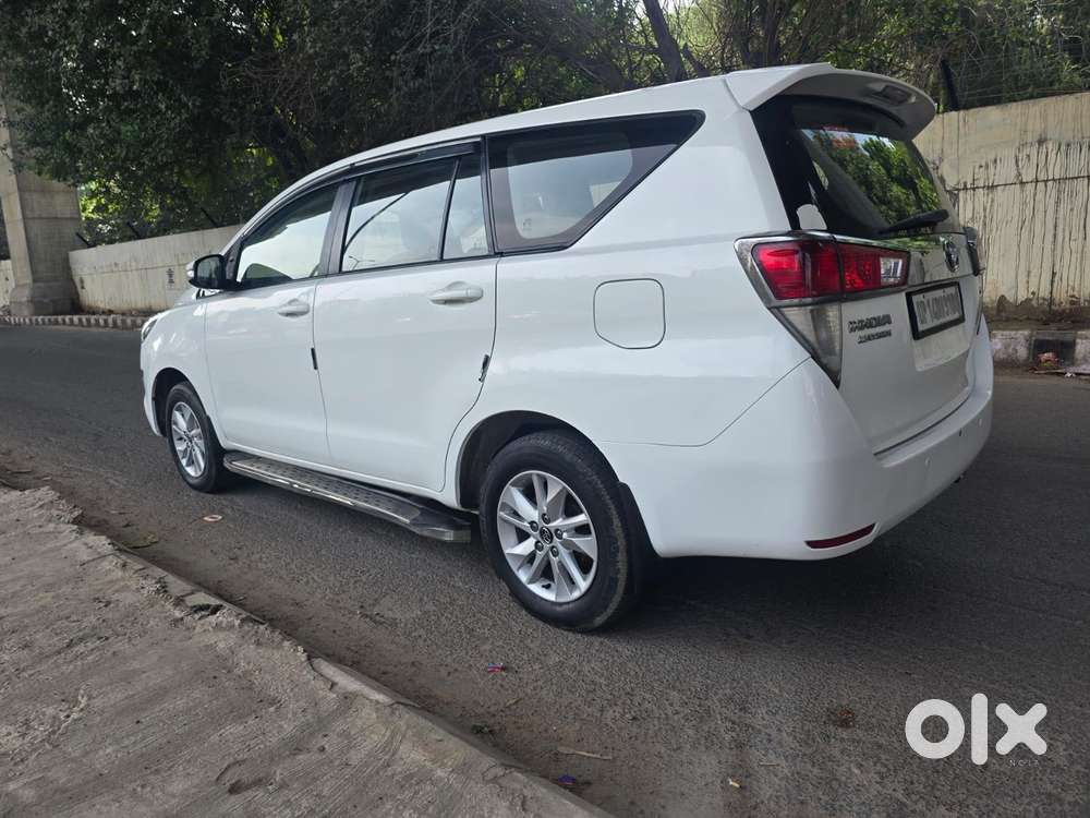 Toyota Innova Crysta 2.8 Gx At 7 Str, 2017, Diesel