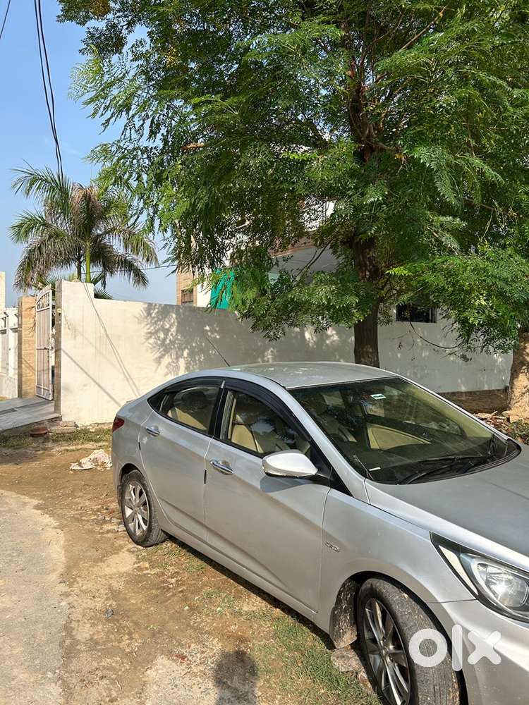 Hyundai Fluidic Verna 2012
