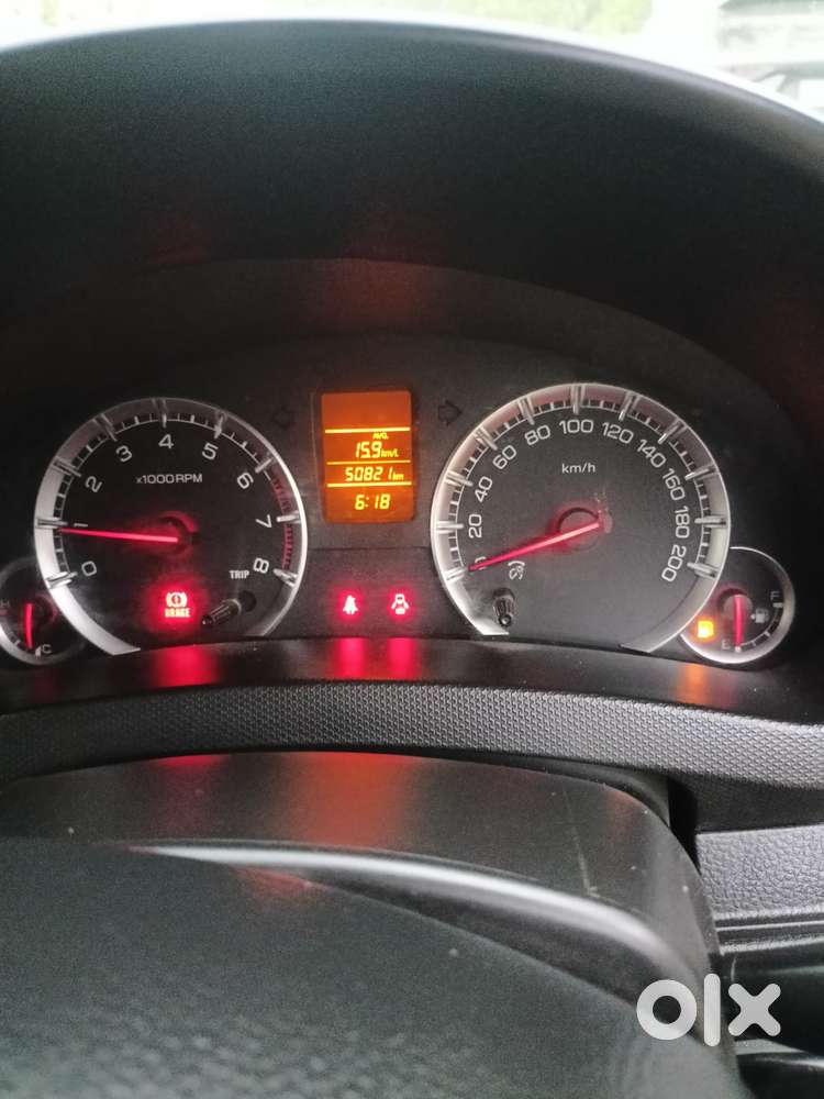 Maruti Suzuki Swift Vxi + Manual, 2014, Petrol