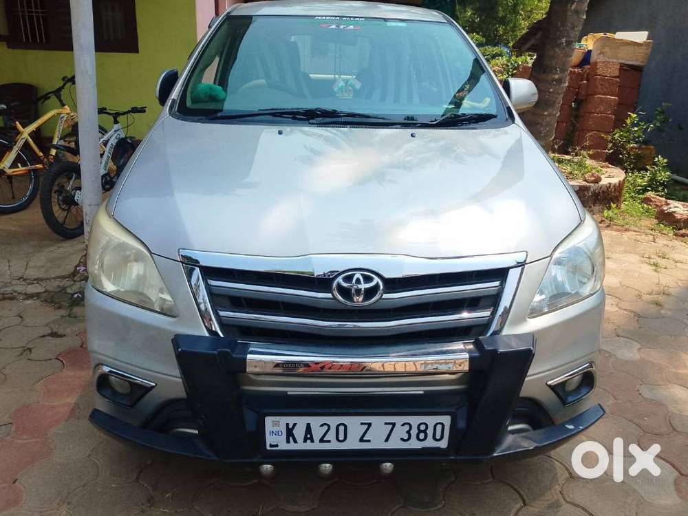 Toyota Innova 2.5 V Bs3 Well Maintained