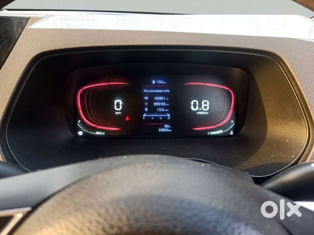 Kia Carens G 1.5 6mt Premium (o) 7-seater, 2023, Petrol