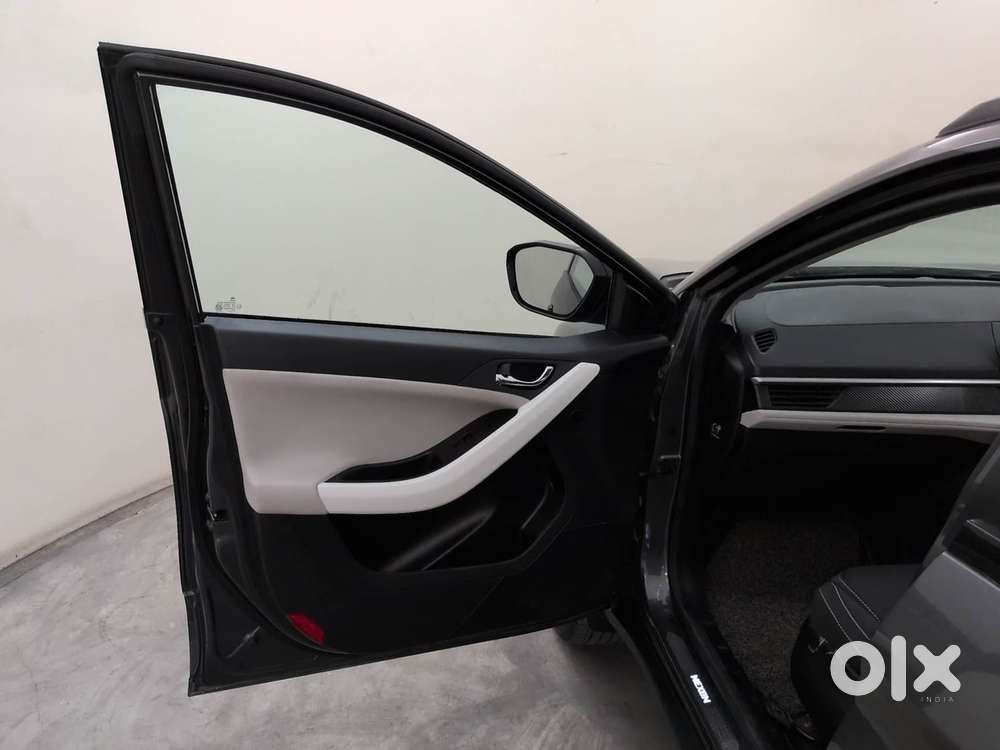Tata Nexon Creative Plus 1.2 Revotron Petrol 6 Amt, 2024, Petrol