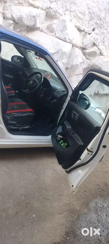 Maruti Suzuki Swift 2016 Petrol 52500 Km Driven