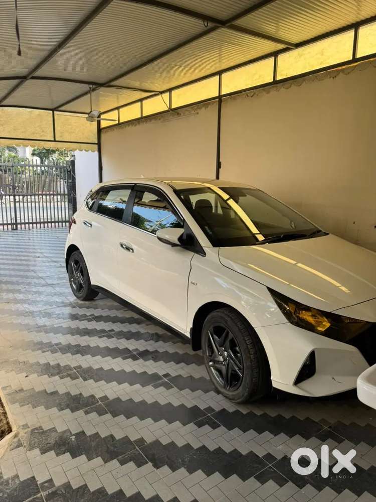 I20 Sportz Automatic First Owner 34000 Km All New