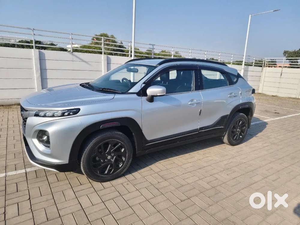 Maruti Suzuki Fronx Delta Plus 1.2l Mt, 2023, Petrol