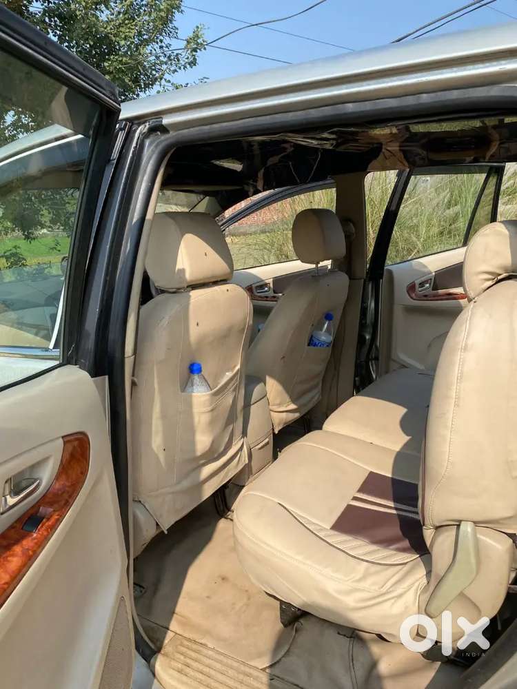 Toyota Innova 2008 Diesel 276000 Km Driven