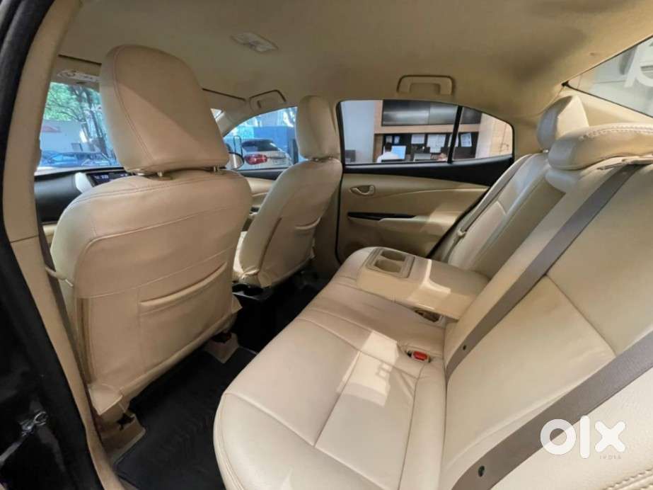 Toyota Yaris J Cvt, 2020, Petrol