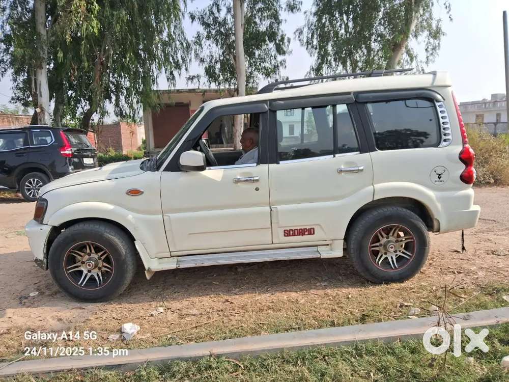 Mahindra Scorpio Classic 2010 Diesel 80180 Km Driven